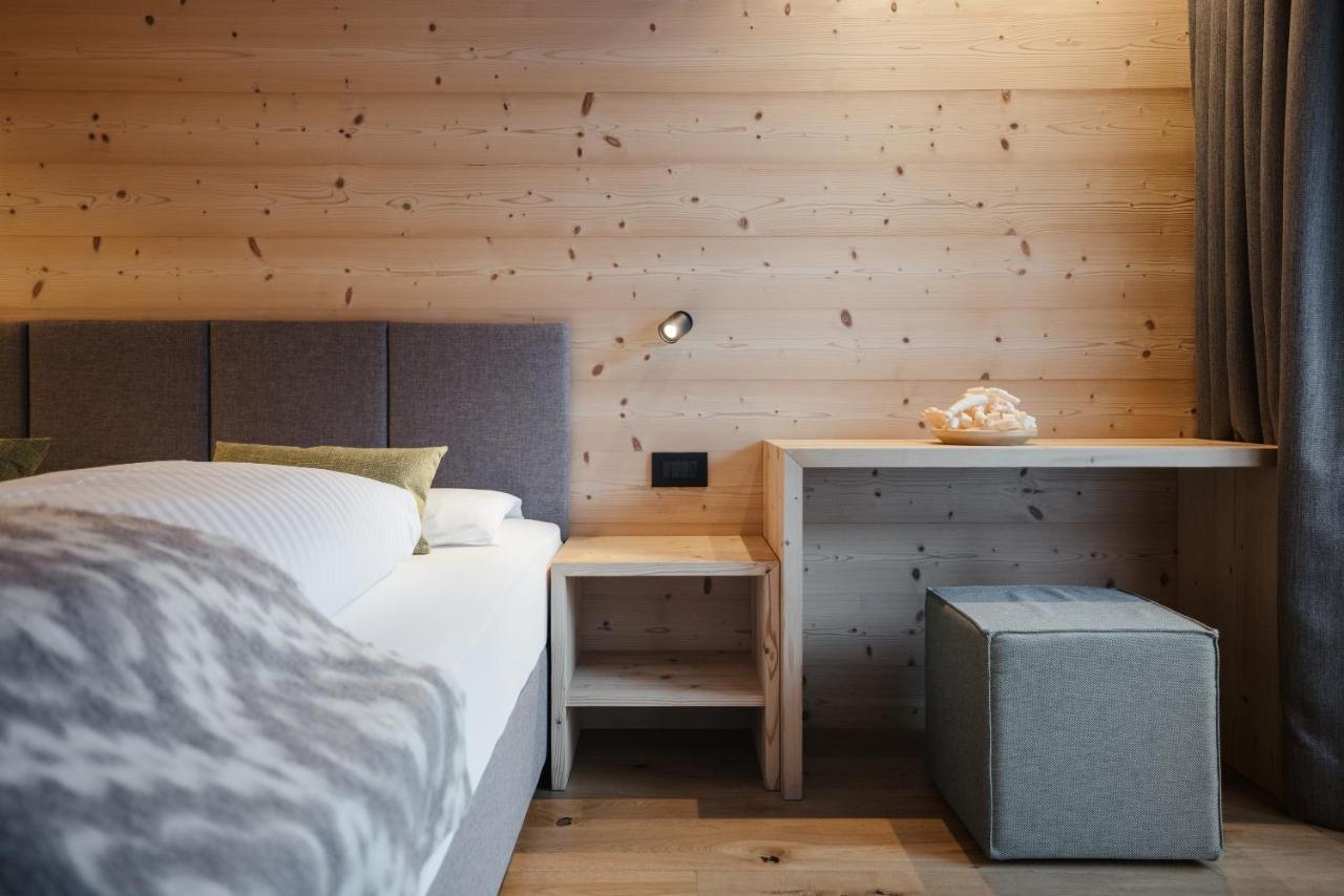 Berghotel Sanvi San Martino in Badia Bagian luar foto