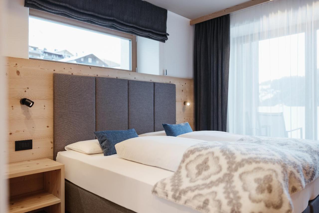 Berghotel Sanvi San Martino in Badia Bagian luar foto