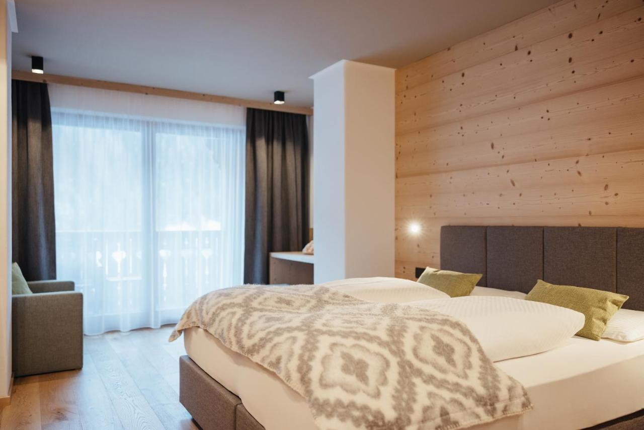Berghotel Sanvi San Martino in Badia Bagian luar foto