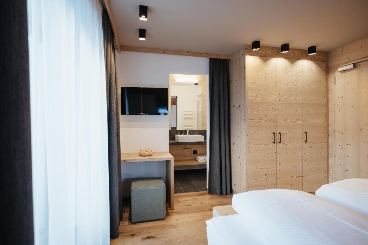 Berghotel Sanvi San Martino in Badia Bagian luar foto