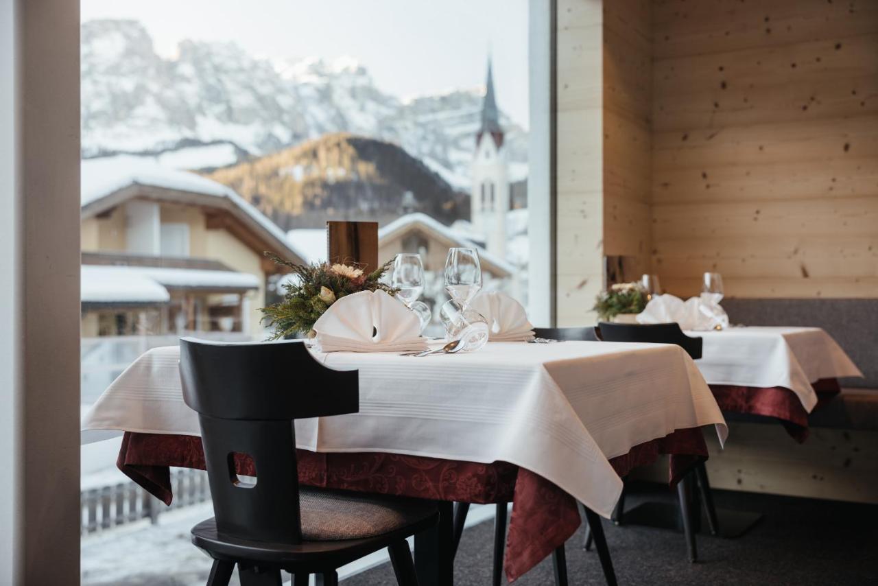 Berghotel Sanvi San Martino in Badia Bagian luar foto