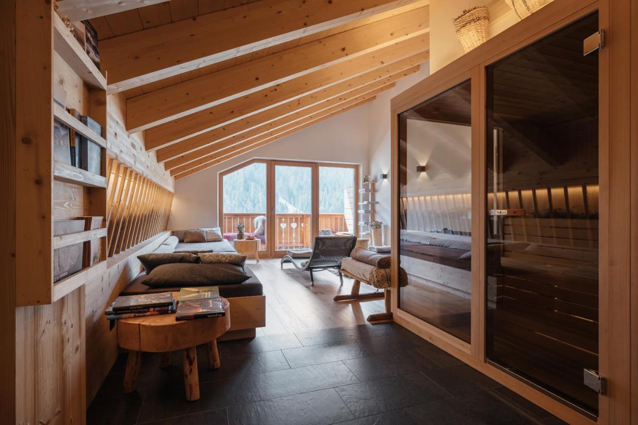 Berghotel Sanvi San Martino in Badia Bagian luar foto