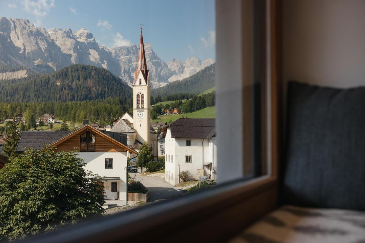 Berghotel Sanvi San Martino in Badia Bagian luar foto