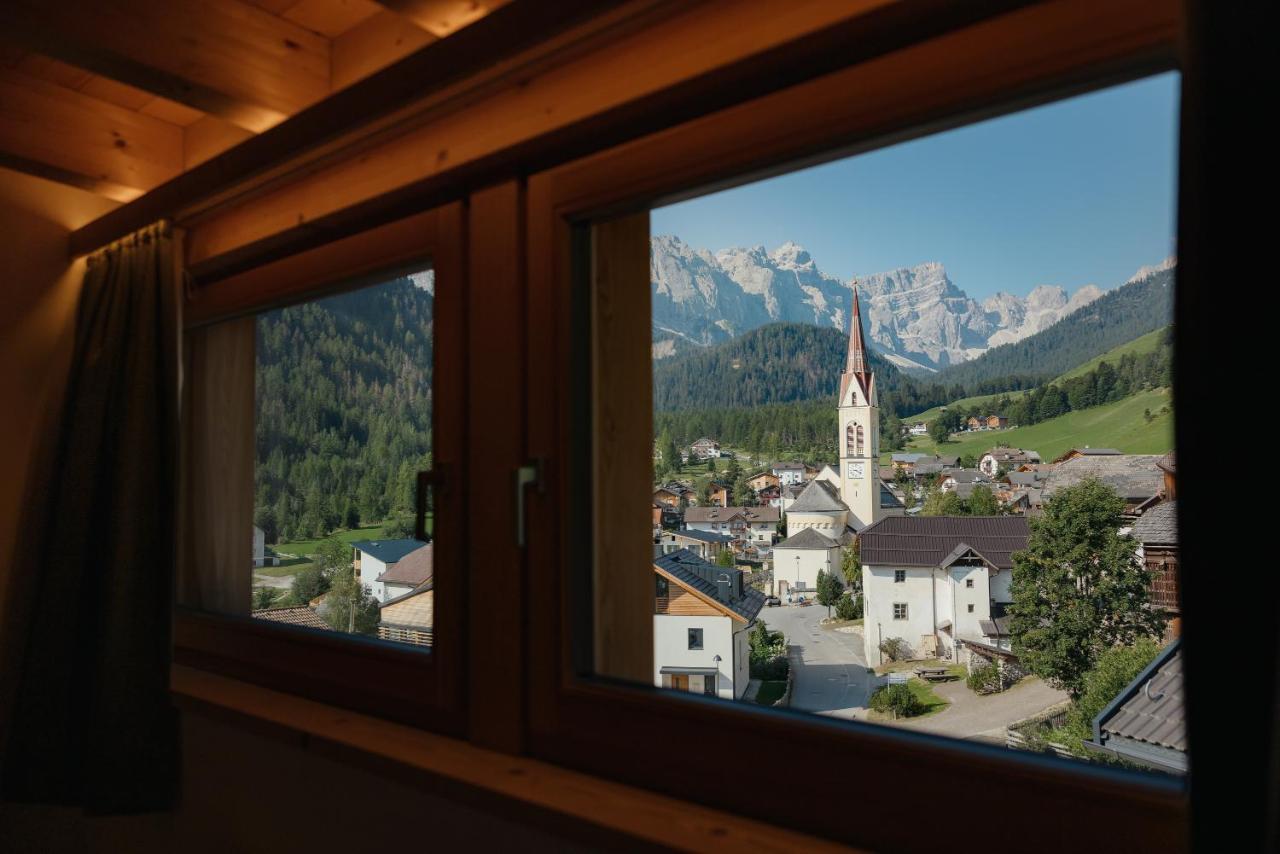 Berghotel Sanvi San Martino in Badia Bagian luar foto