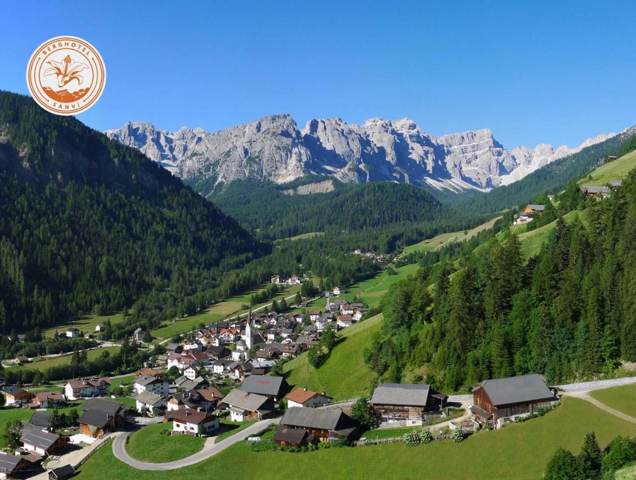 Berghotel Sanvi San Martino in Badia Bagian luar foto