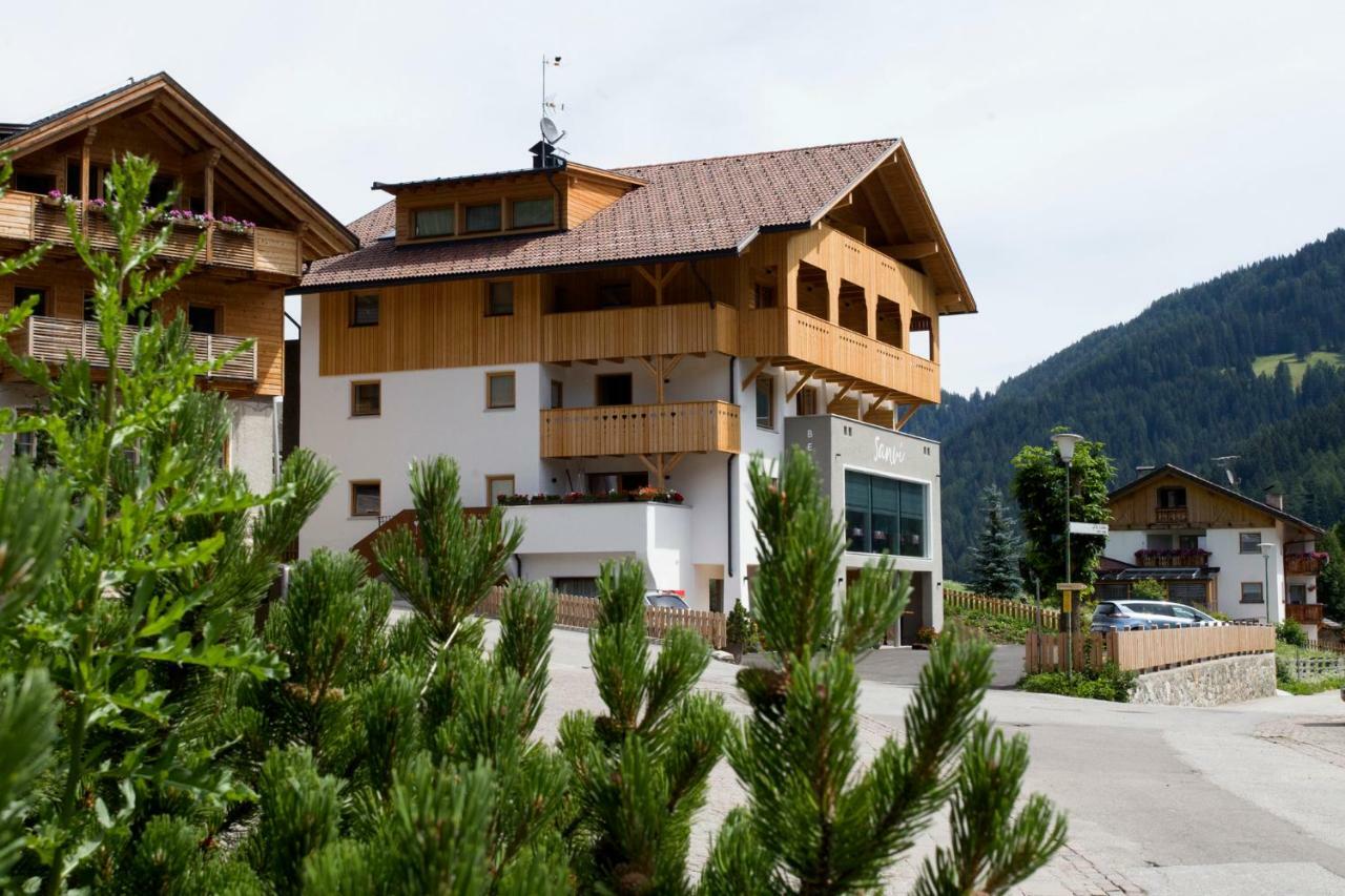 Berghotel Sanvi San Martino in Badia Bagian luar foto