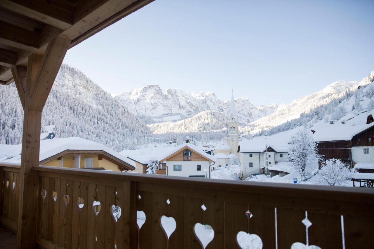 Berghotel Sanvi San Martino in Badia Bagian luar foto